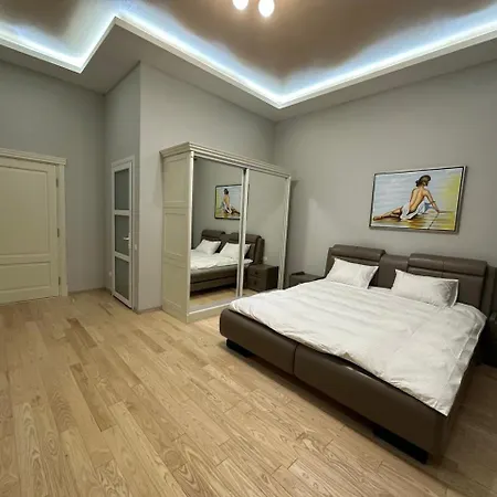 Viola Boutique 2* אודסה